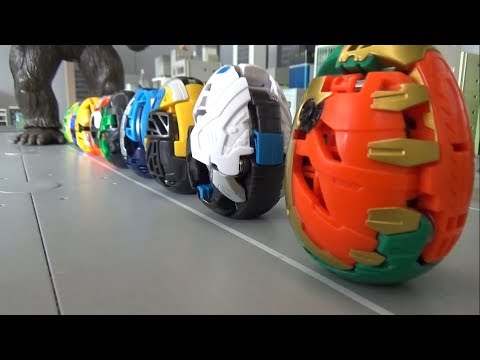 헬로카봇 쿵 10대 에그 로봇 거대 고릴라 지나가기 장난감 놀이 Hello Carbot 10 Egg <strong>Robots</strong> Pass the giant gorilla toys <strong>play</strong>