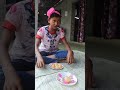 2 larki ki bech  me jab pani puri challenge hota hai  tab asa hi hota hai funny shorts viral