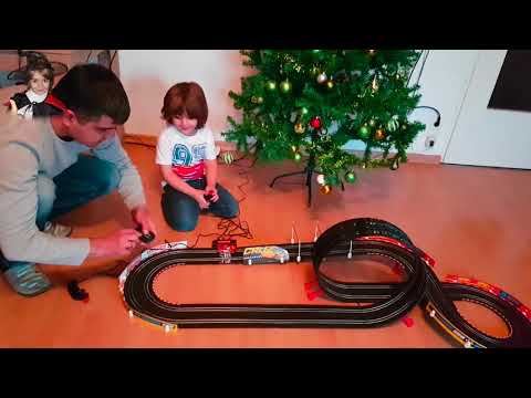 обзор игрушек,Carrera GO!!! McQueen Race Track,Cars, немецкие игрушки, учимся управлять автотреком!