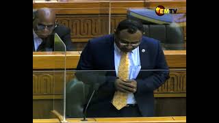 GOVERNOR GENERAL RETAIN POST