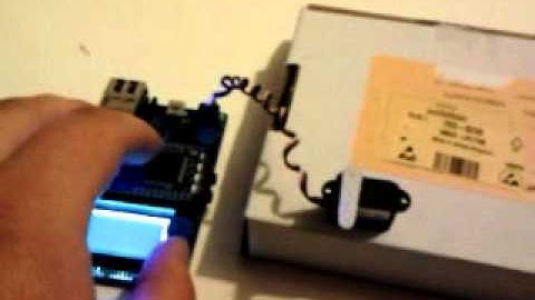 Servo Controlled by mBed Joystick