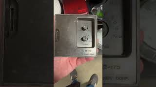 Cool Old Radio From the Radio Shack Days - Vintage Realistic Deskube AM Radio Find