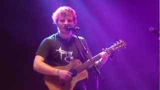 15&16/16 Ed Sheeran - The Parting Glass & The A Team (Live @ Hammersmith Apollo, London, 15.10.2012)