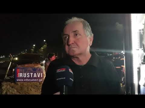 რუსთავში ავტომობილი დაიწვა
