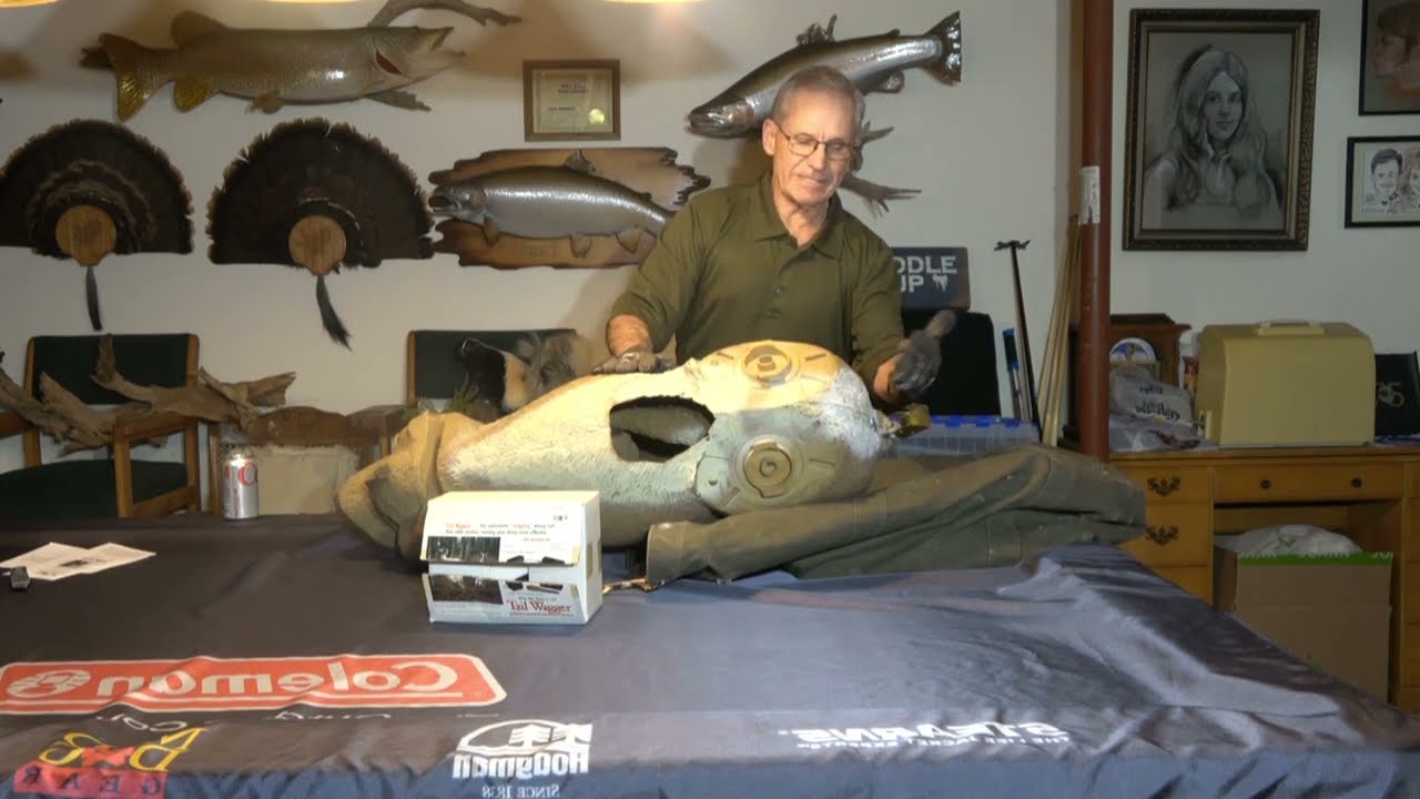 99. 3D decoy, battery tail wagger, trimming decoy parts, decoy placement, scents used with decoys.