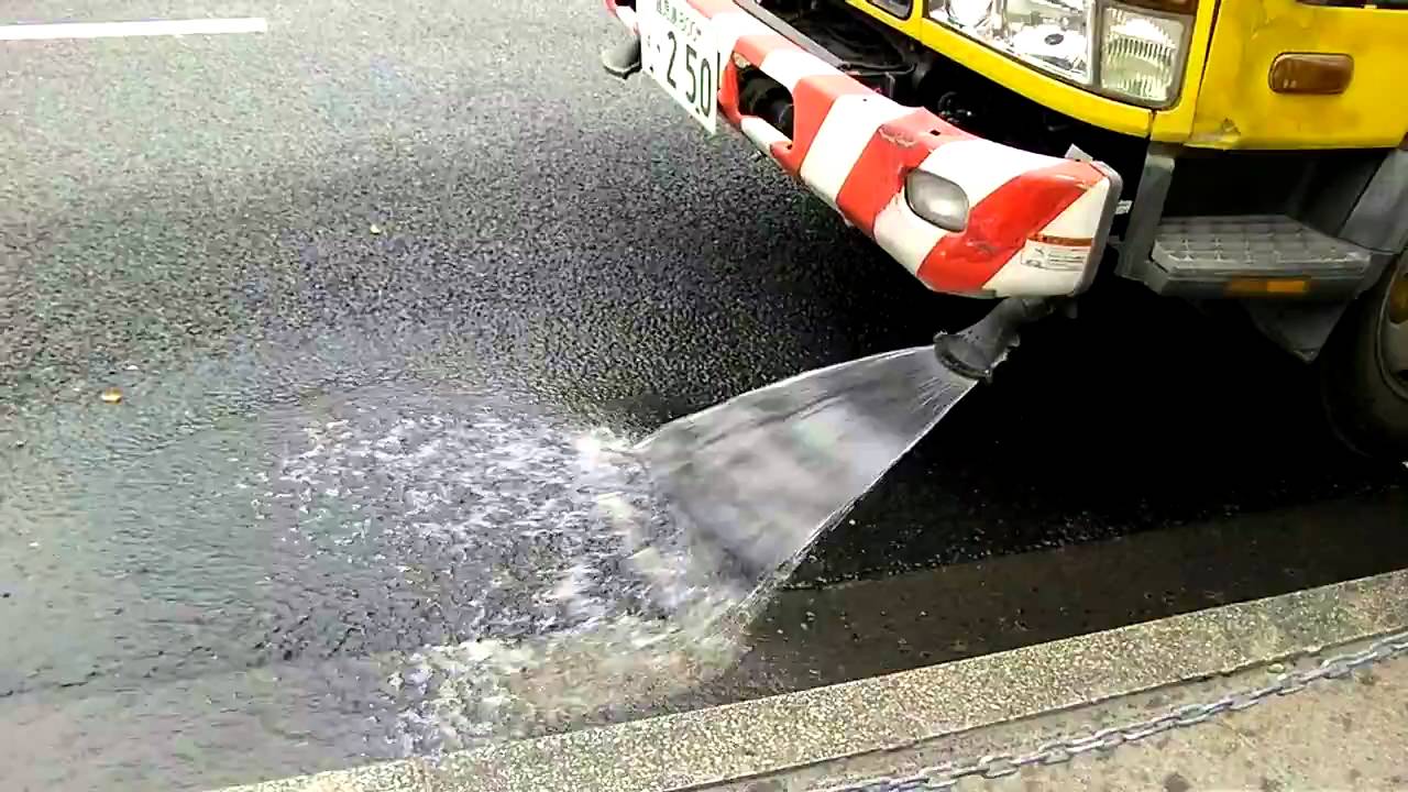 鹿児島名物  散水車