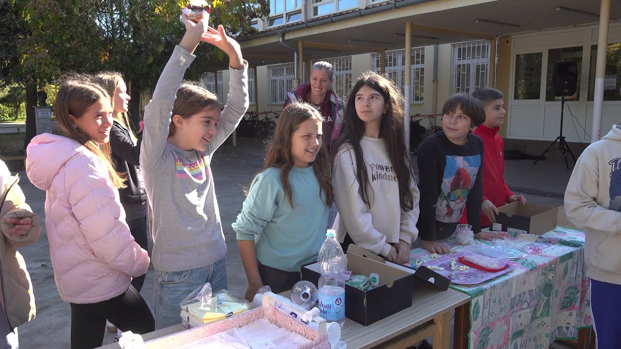 U OŠ “Jovan Mikić” održana tradicionalna humanitarna Kolačijada