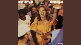 Video thumbnail of "Beth Carvalho - Vou Festejar"