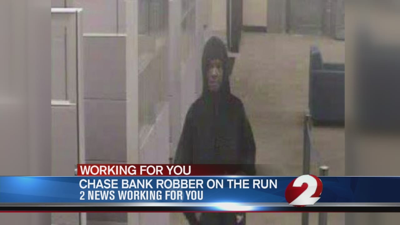 Woman Robs Bank Woman robs bank, gets away on the RTA - YouTube