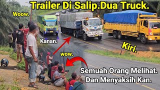 Truck Trailer Di Salip Dua Truck Di Tanjakan Bukit Kodok.Semuah Orang Menyaksi Kan,Trailer Menanjak.