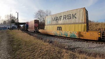 CSX I136 Short Intermodal train Eastbound coming through Shenandoah JCT West Virginia