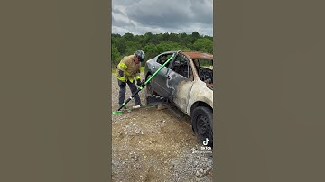 Mighty Struts: Safe and Effective Vehicle Stabilization Techniques