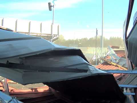 Security footage: Wind destroys roof of Ancient Lakes Elementary School gym in Quincy