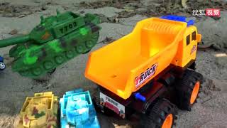20-Tank Turns A Ship Into A Crocodile, Car Toy Demo, Baby Toys Play House Video