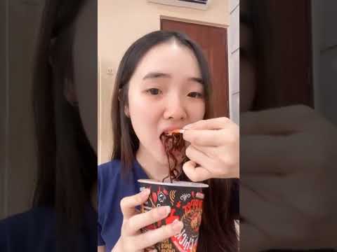 Video: Cara Menghentikan Keringat Gustatory: 11 Langkah (dengan Gambar)