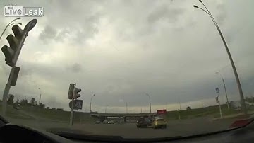 WEIRD SCENE ON INTERSECTION