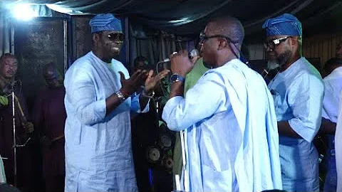 SEE HOW OGOGO CHALLENGE K1 DE ULTIMATE ON THE DANCE FLOOR AT AKINOLAIYA ;S BIRTHDAY