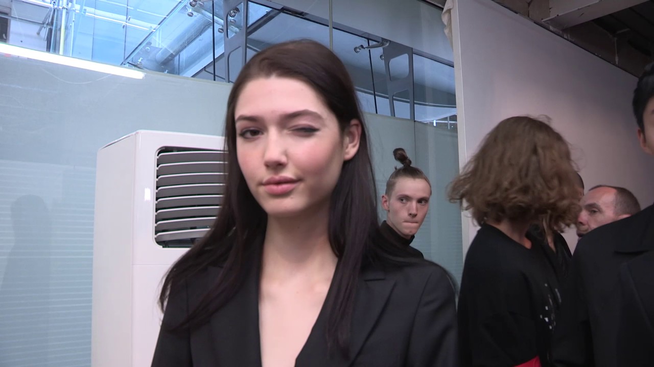 D.GNAK 18 S/S London Fashion Week Men's Backstage EDIT