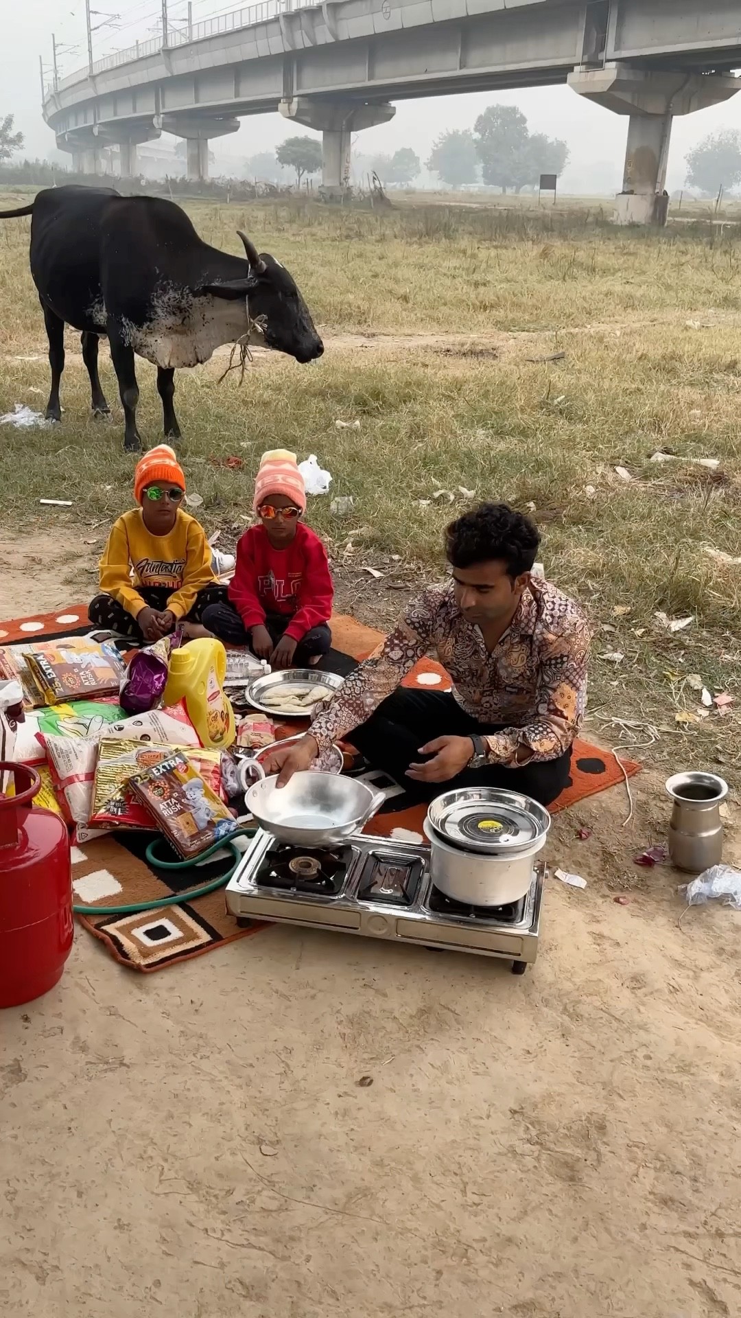 ऐसा कोई भी मत करिए ???#humanity #respect #helping #trending #viralvideo #youtubeshorts??