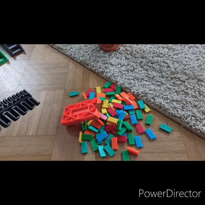 my biggest mini domino Pyramide