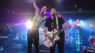 METRO STATION - LOVE AND WAR