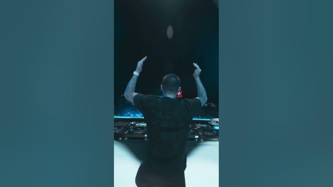 I LIKE THE WAY YOU KISS ME in 🇨🇳🫶 #techno #artemas #edm #remix