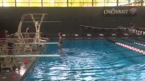 Lainey Epperson back dive straight