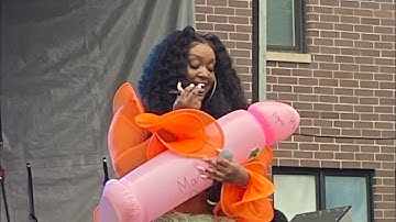 Cupcakke Squidward’s Nose Live in Chicago 2023