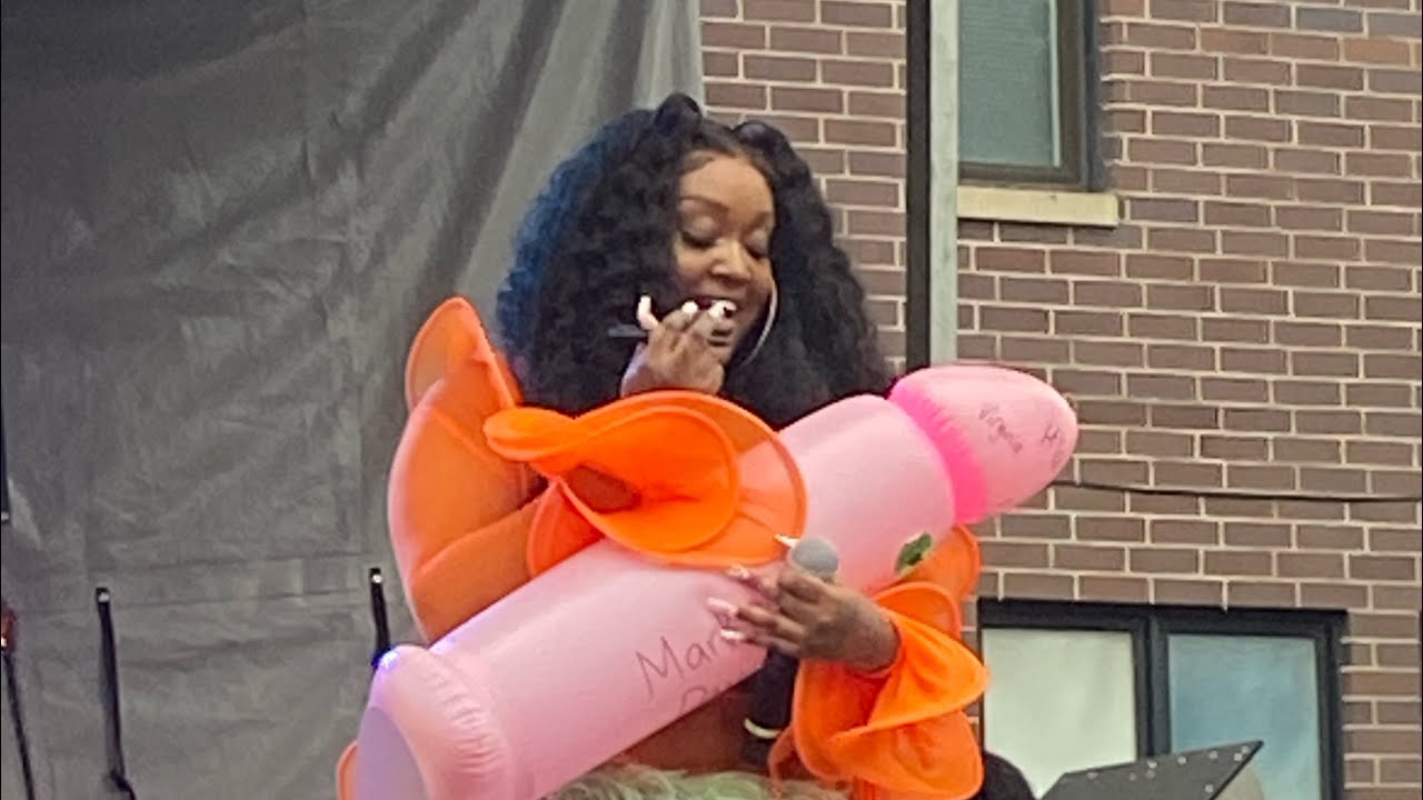 Cupcakke Squidward’s Nose Live in Chicago 2023