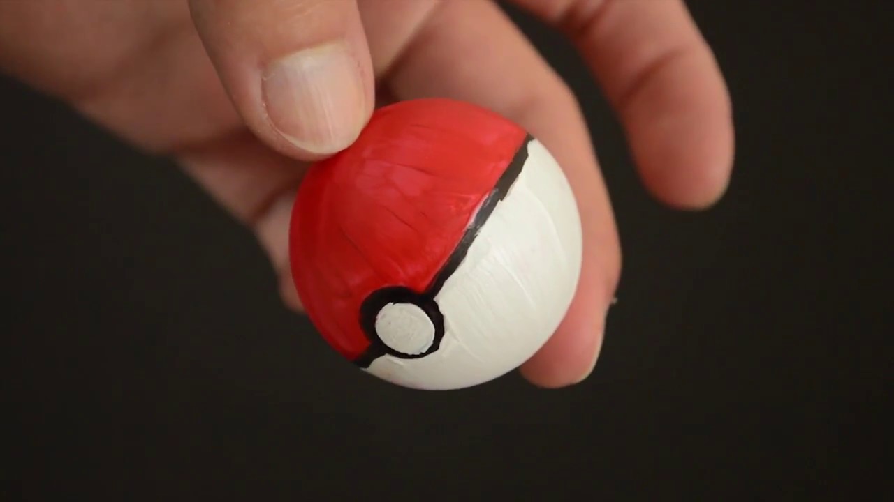 Diy Une Pokeball En Balle De Ping Pong Bricolage Et Loisirs Creatifs Ping Pong Calendrier Maman