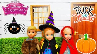 HALLOWEEN! Elsa and Anna and Kristoff Toddlers celebrate Halloween in the Summer