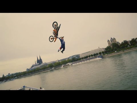 Motorcross Freestyle with Red Bull athlete Luc Ackermann