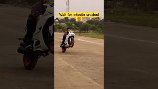 R15 V4 Wheelie Crashed | Wheelie On R15 V4 | R15 V4 Crashed