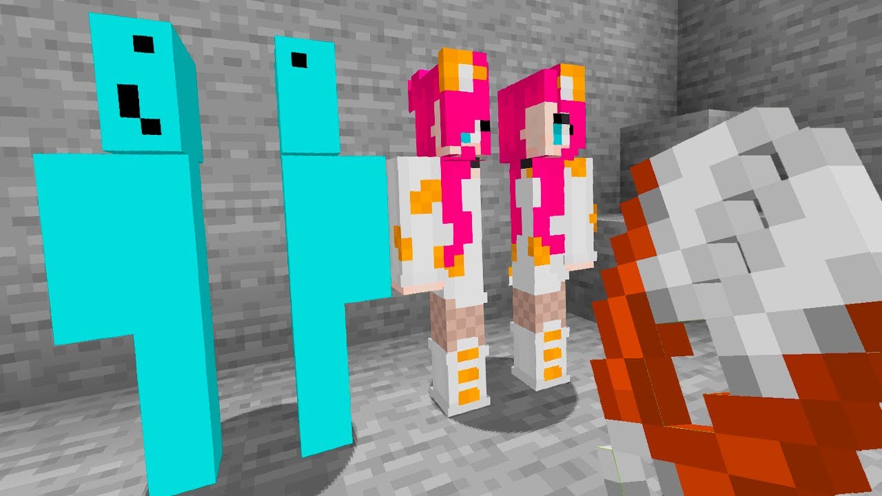 o que tem dentro dos youtubers de minecraft?????