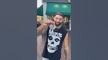 teaching people how to make pinback buttons ⚙️😁 #zachriddleart #fiftyfiftee50tour #buttonpress