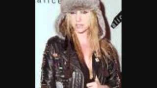Rare pictures of Kesha
