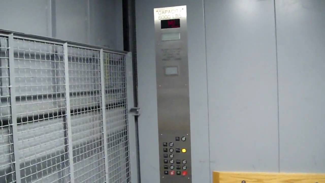 Montgomery Hydraulic Freight Elevator @ Saks Fifth Avenue Phipps Plaza Atlanta GA - YouTube