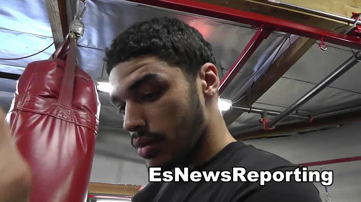 eddie alicea getting ready to sparr marcos maidana...