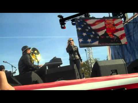 10-30-2010 Sanity Rally - Kid Rock - Sheryl Crow