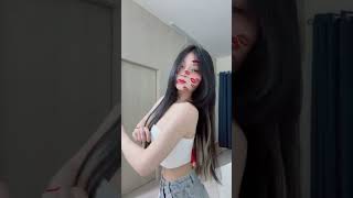 Linda garota de biquíni | Bela Menina #sexygirl #sexydance #garotasexy #shorts
