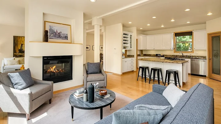 4830 B South Morgan St, Seattle - Listing by Julie...