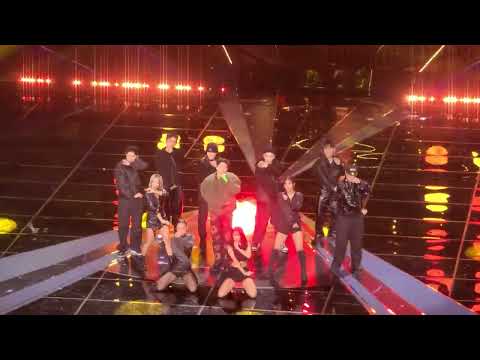 ZICO - 아무노래 (221125 청룡영화제 축하공연