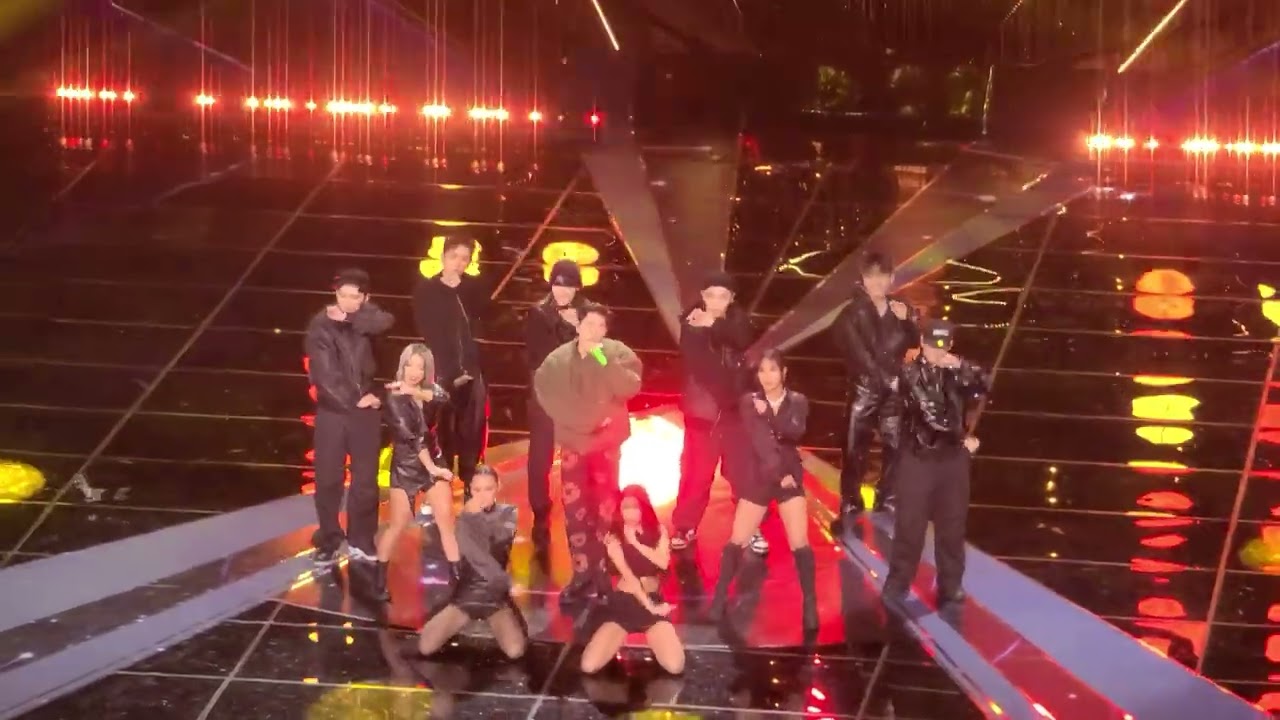 ZICO - 아무노래 (221125 청룡영화제 축하공연