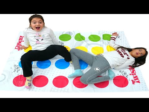 Masal and Öykü Played Twister - funny situations of children