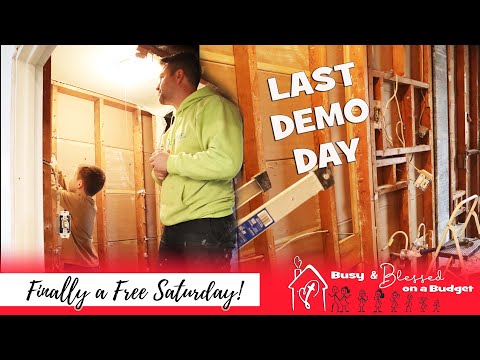 A Free Day to Work on the Bathroom Reno!!