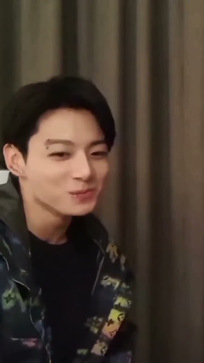Taehyung Calling Jungkook Jagiya 😶😳 #Taekook #Live