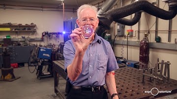 Hands-On Science | Einstein’s Light-Bending Concept | Exploratorium