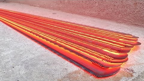 This Damascus Knife SHOCKED Everyone... Wait Till You See The Pattern!