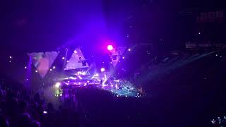 Video thumbnail of "Robin – Pystyt mihin vaan ja neon @ Helsinki , Hartwall Arena 28.10 2017."