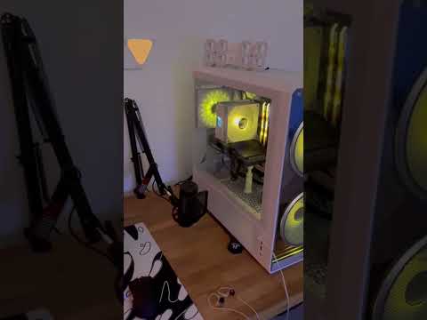 hi #gamingsetup #gaming #tech #gamingcommunity #pcsetup #techtok #4kgaming #pcgaming #crt #pcbuild